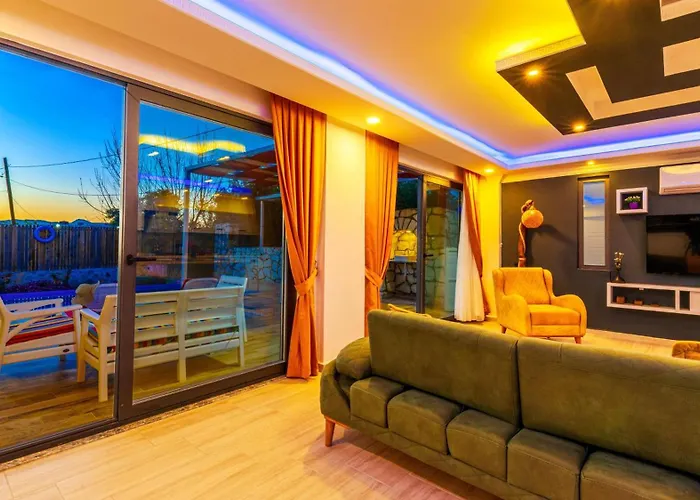 Yagmur Uezuemlue Βίλα