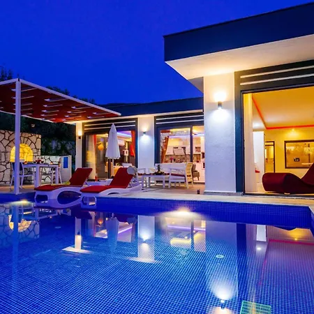 Yagmur Uezuemlue * Каш