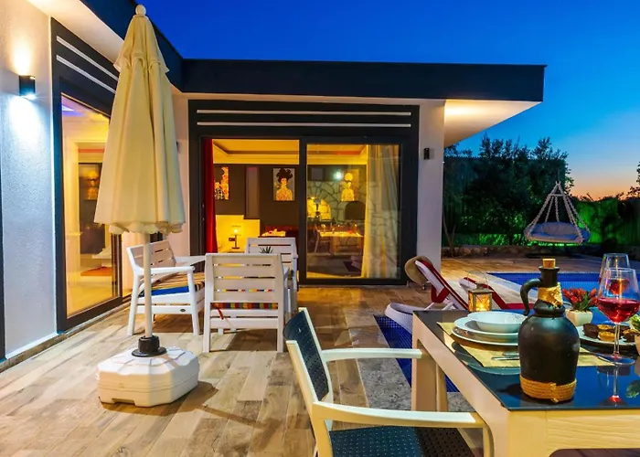 Yagmur Uezuemlue Villa Kas