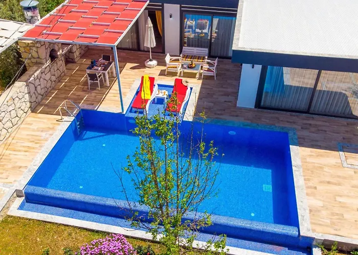 Yagmur Uezuemlue Villa Kas