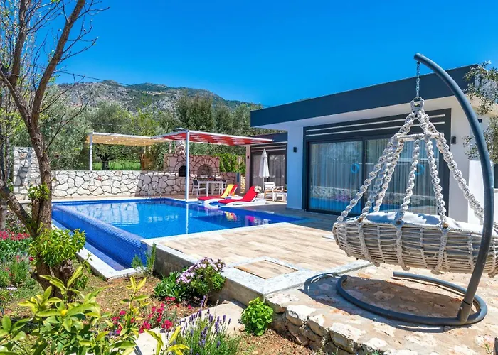 Yagmur Uezuemlue Villa Kas