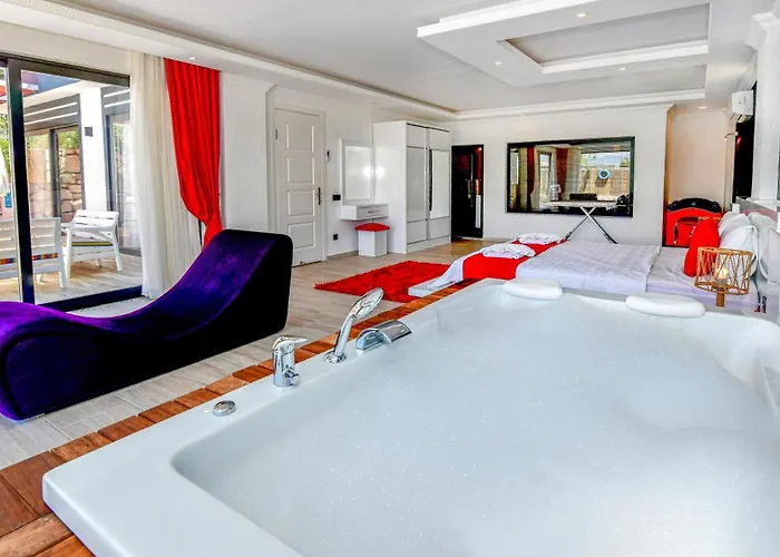 Yagmur Uezuemlue Villa